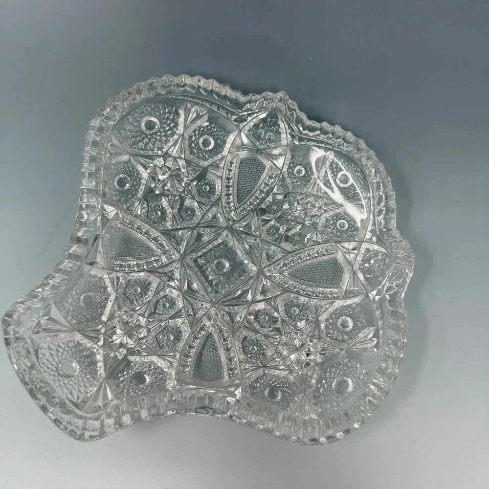 Vtg‎ American Brilliant Cut Glass Bowl Star and Fan Pattern Scalloped Edge 8in